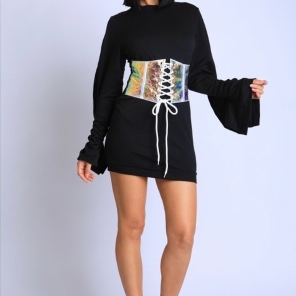 Women’s Wing Sleeve Mini Dress With Lace Up Corset Détail With Contrast fabric